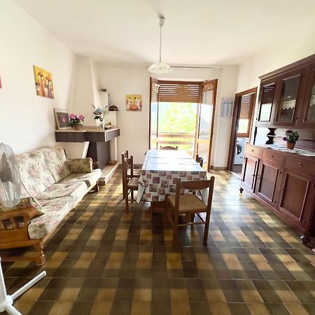 Ampio Appartamento Marina Di Arbus Ngoại thất bức ảnh
